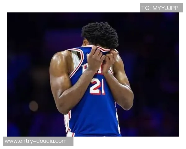 科比桑德斯表现出色克尼佩尔贡献全面数据埃奇库姆状态低迷仅得1分